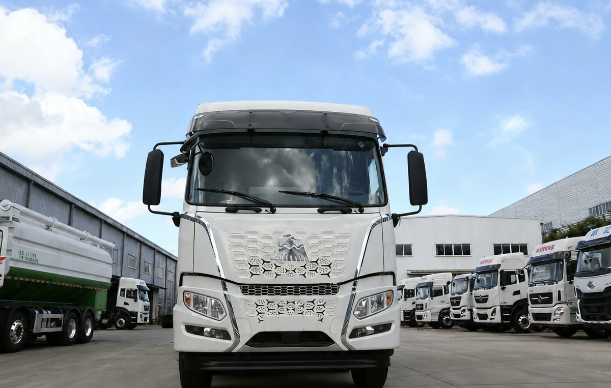 畅行 玉柴 300 散装饲料车